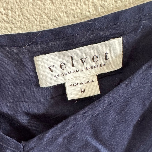 VELVET by Graham and Spencer 
GLIMMER DRESS - PAISLEY size Medium - Picture 10 of 14